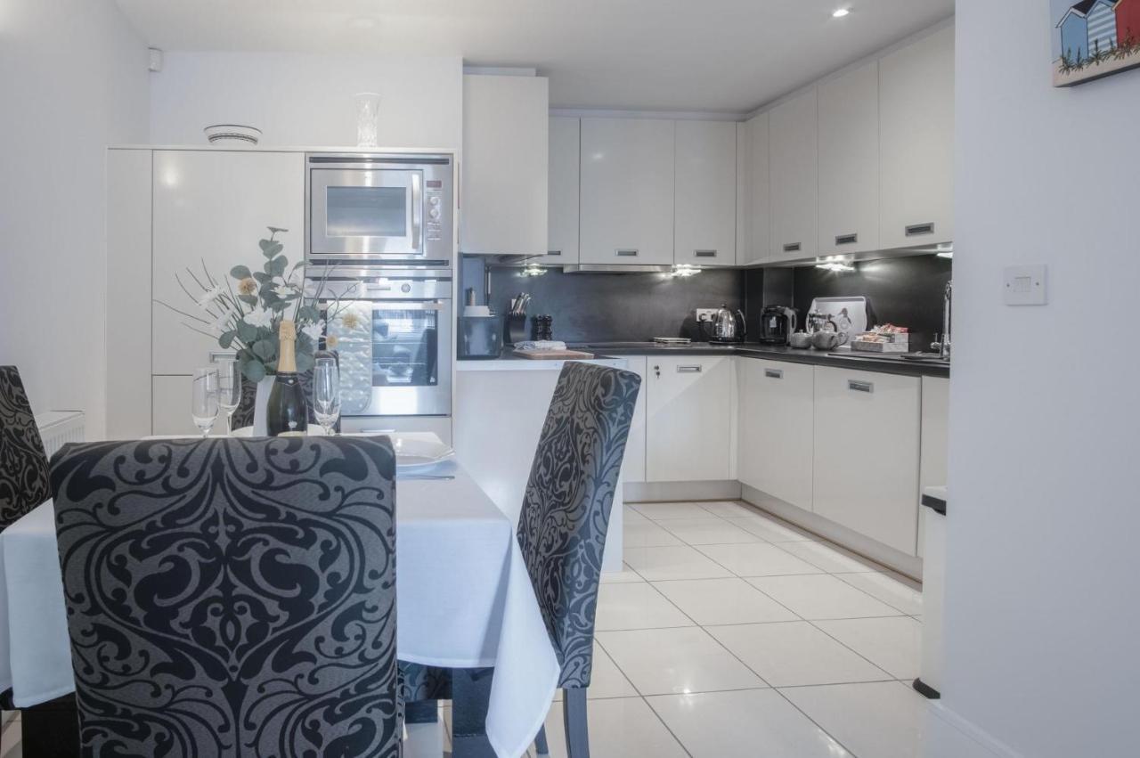 Minarvon - 2 Bedroom Apartment - Saundersfoot Kültér fotó