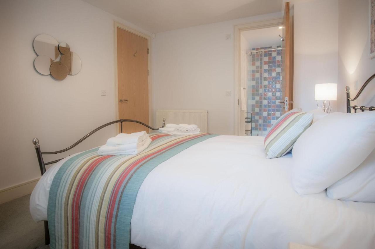 Minarvon - 2 Bedroom Apartment - Saundersfoot Kültér fotó