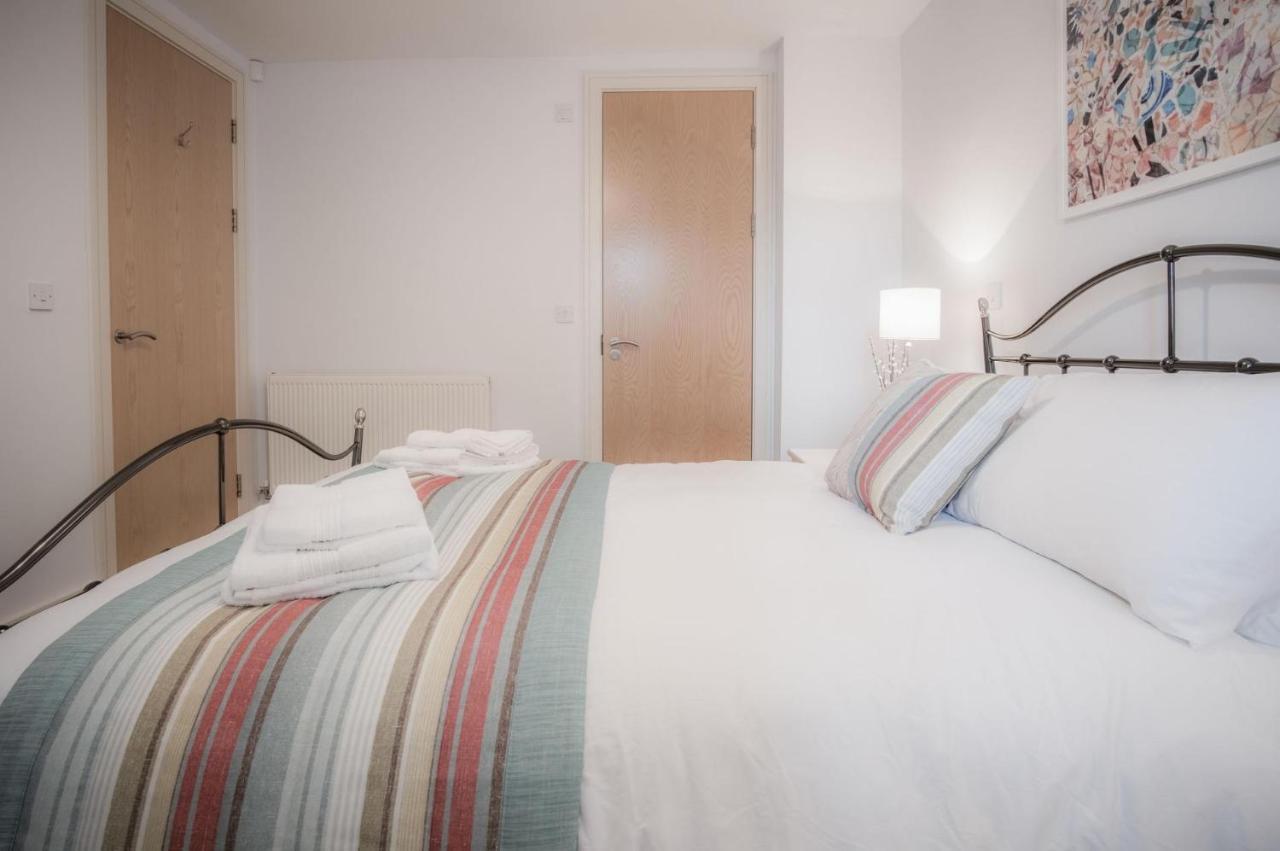 Minarvon - 2 Bedroom Apartment - Saundersfoot Kültér fotó